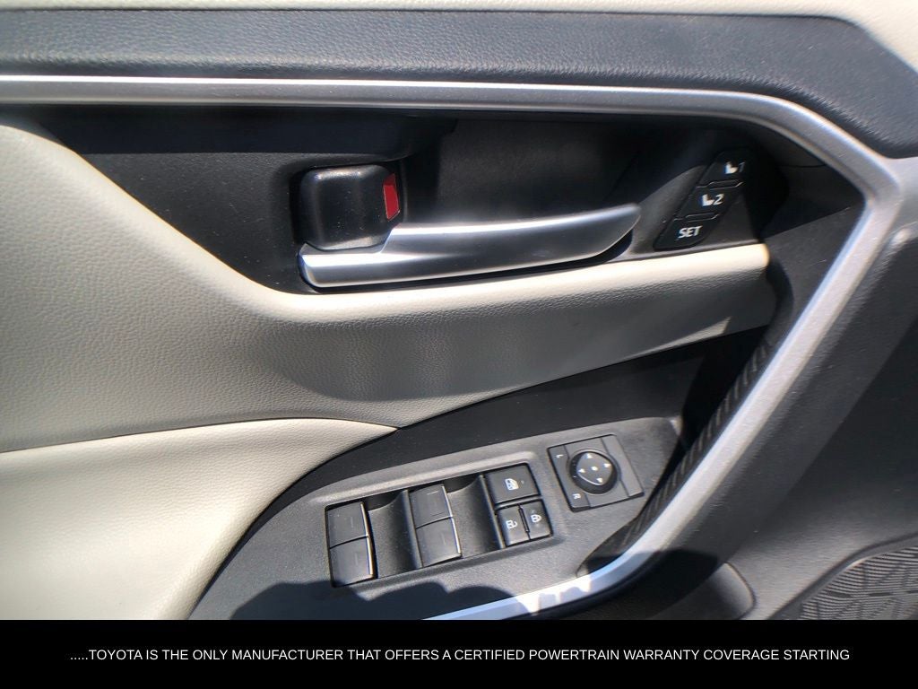 2023 Toyota RAV4 Hybrid XLE Premium