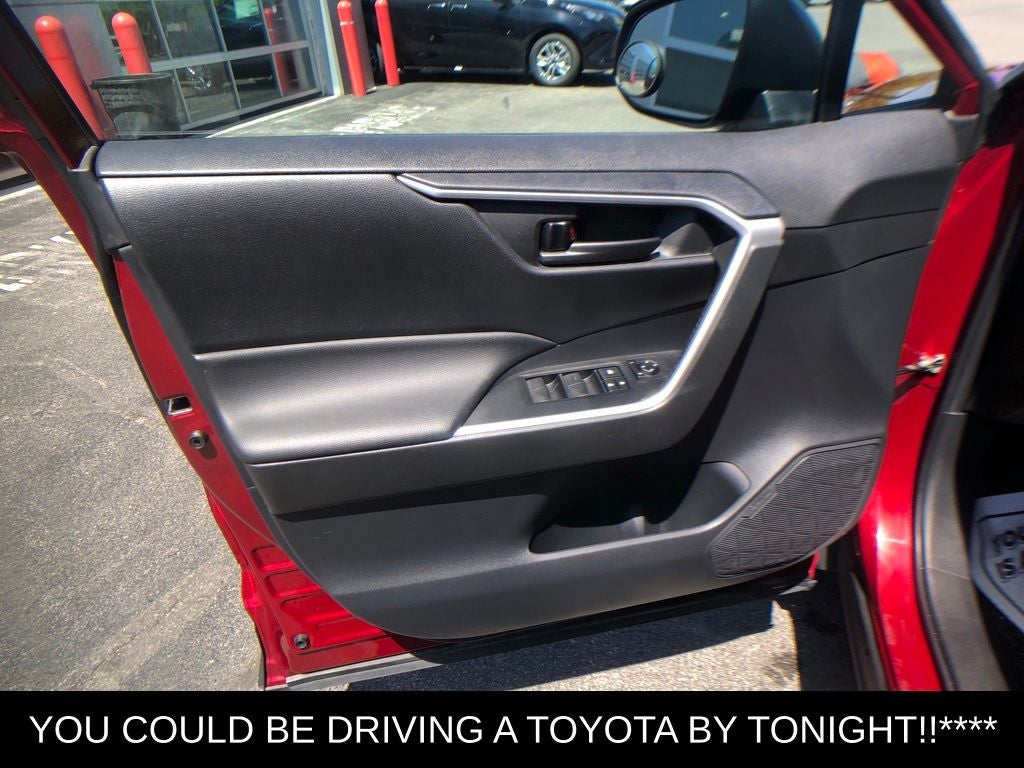 2022 Toyota RAV4 Hybrid LE