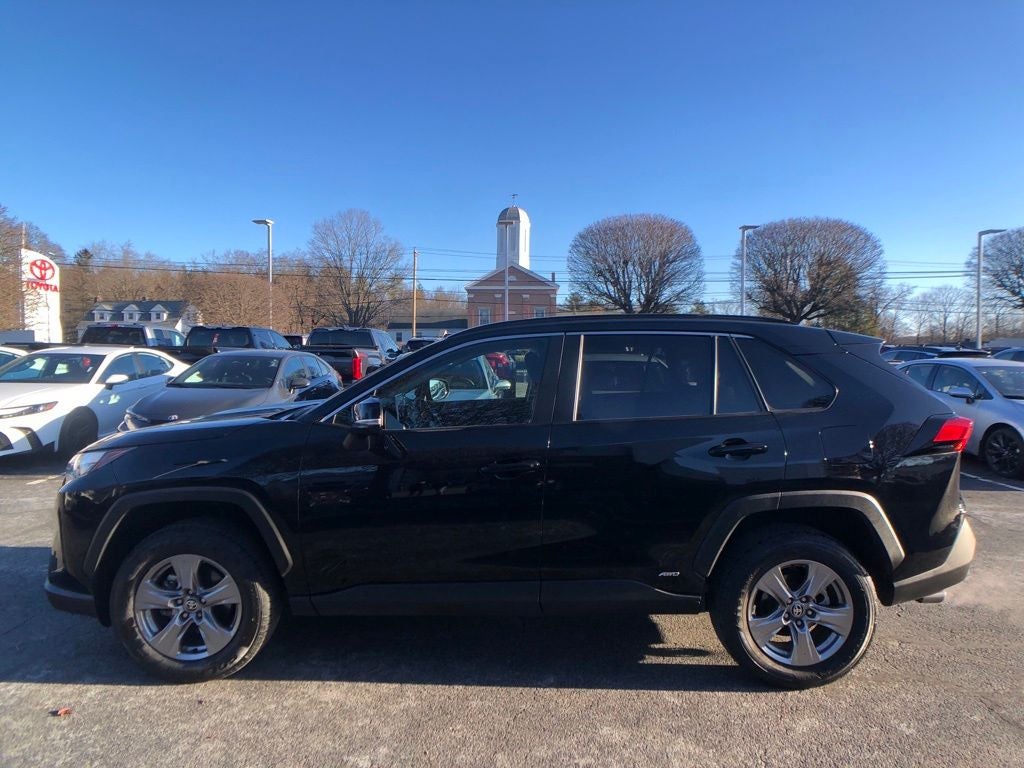 2025 Toyota RAV4 Hybrid XLE