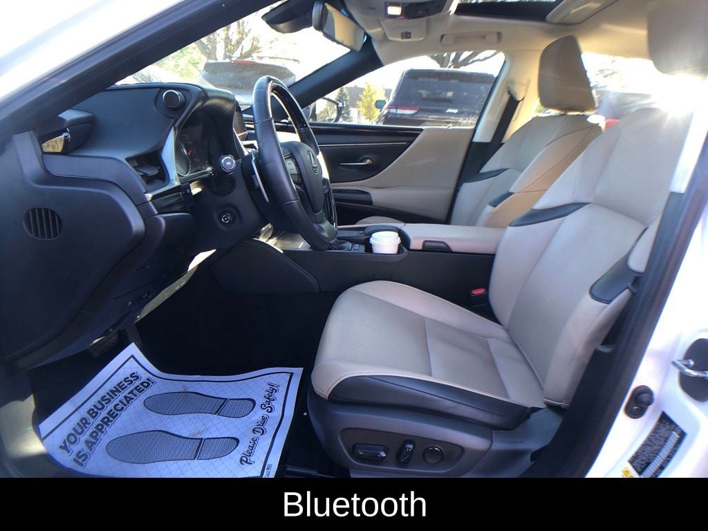 2019 Lexus ES 300h