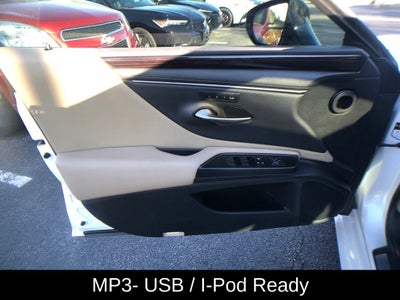 2019 Lexus ES 300h