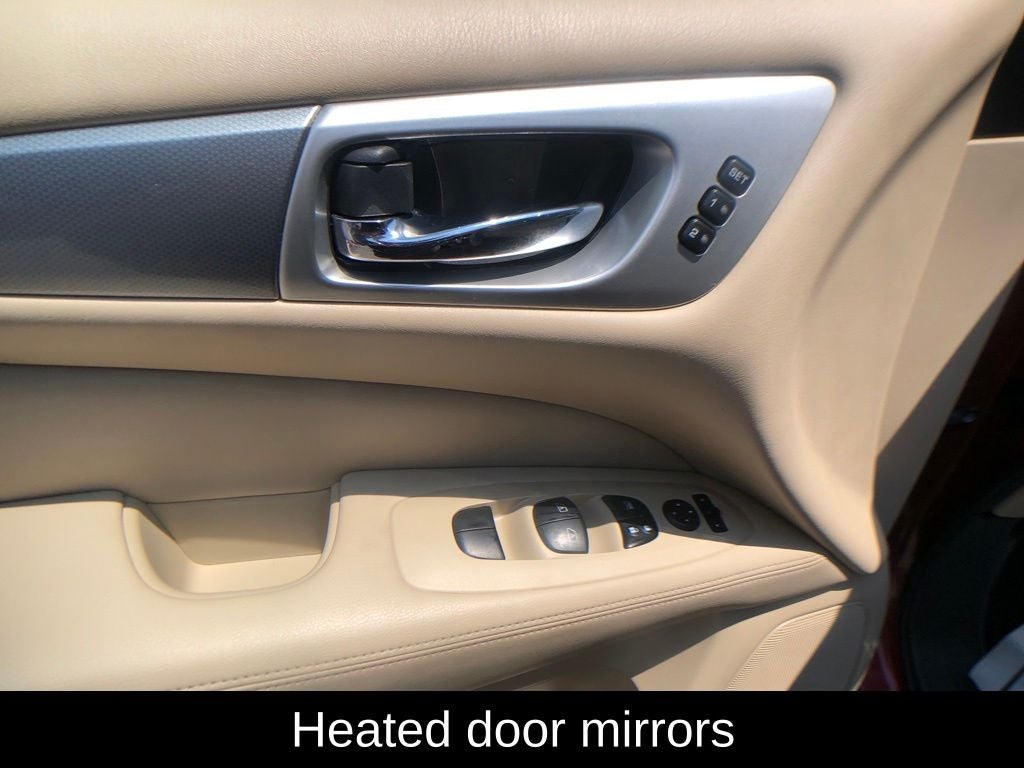 2017 Nissan Pathfinder SL