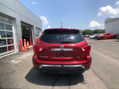 2017 Nissan Pathfinder SL