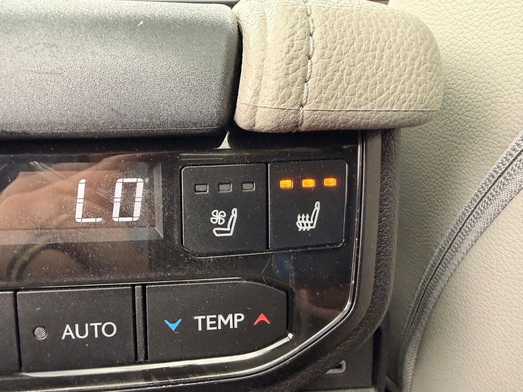 2025 Toyota Grand Highlander Platinum