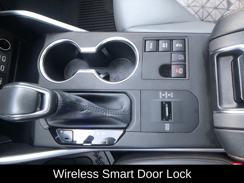 2023 Toyota Highlander Hybrid Bronze Edition