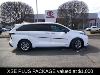2021 Toyota Sienna XSE 7 Passenger