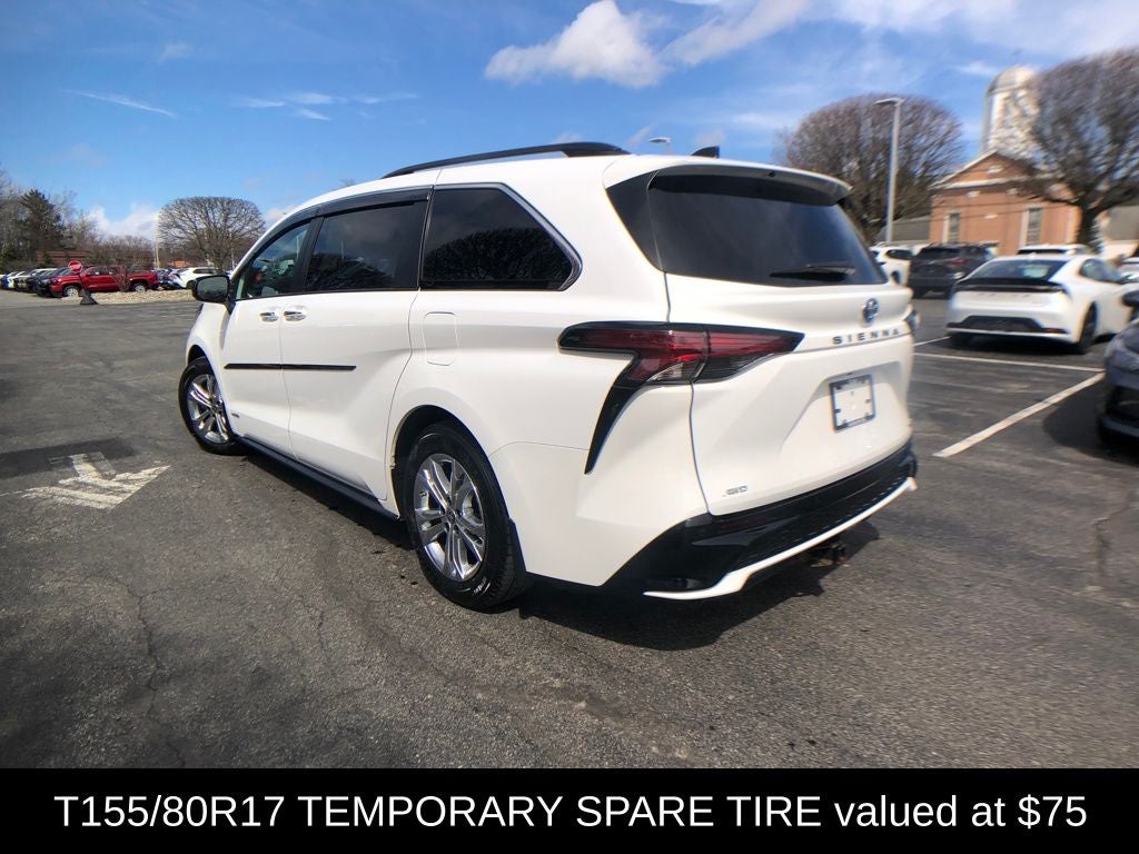 2021 Toyota Sienna XSE 7 Passenger