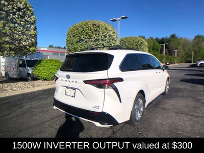 2022 Toyota Sienna XSE 7 Passenger