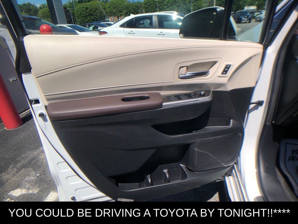 2024 Toyota Sienna Platinum 7 Passenger