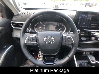 2022 Toyota Highlander Platinum