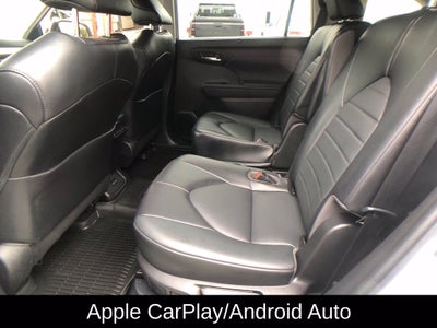2022 Toyota Highlander Hybrid XLE