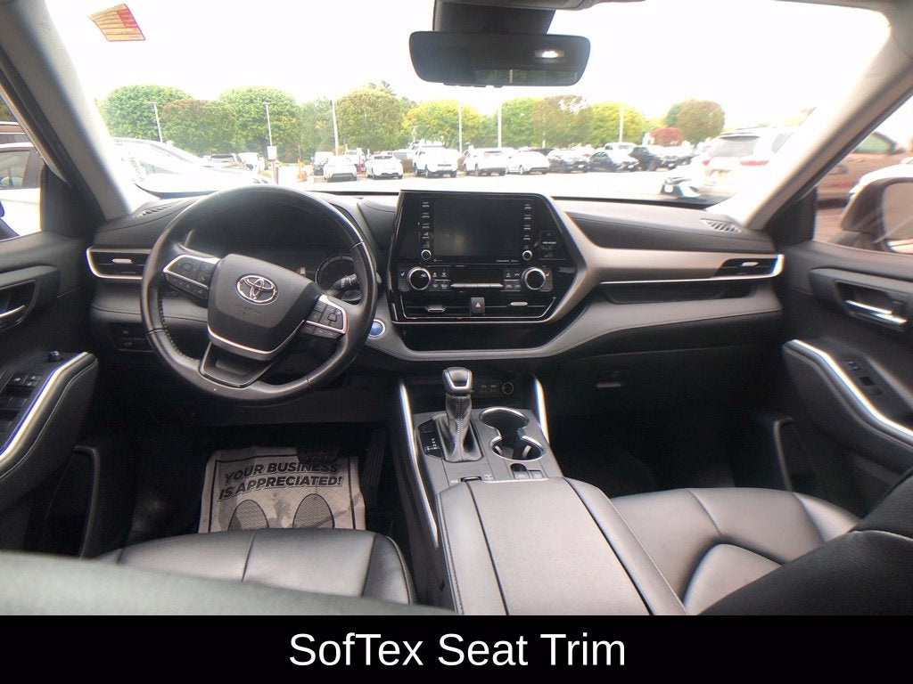 2022 Toyota Highlander Hybrid XLE