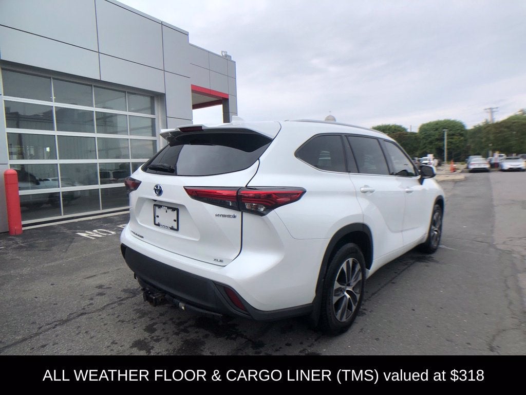 2022 Toyota Highlander Hybrid XLE