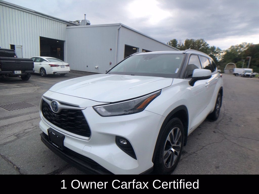2022 Toyota Highlander Hybrid XLE