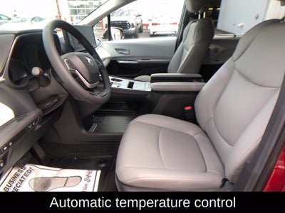 2025 Toyota Sienna XLE 7 Passenger