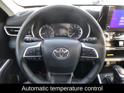 2023 Toyota Highlander XLE