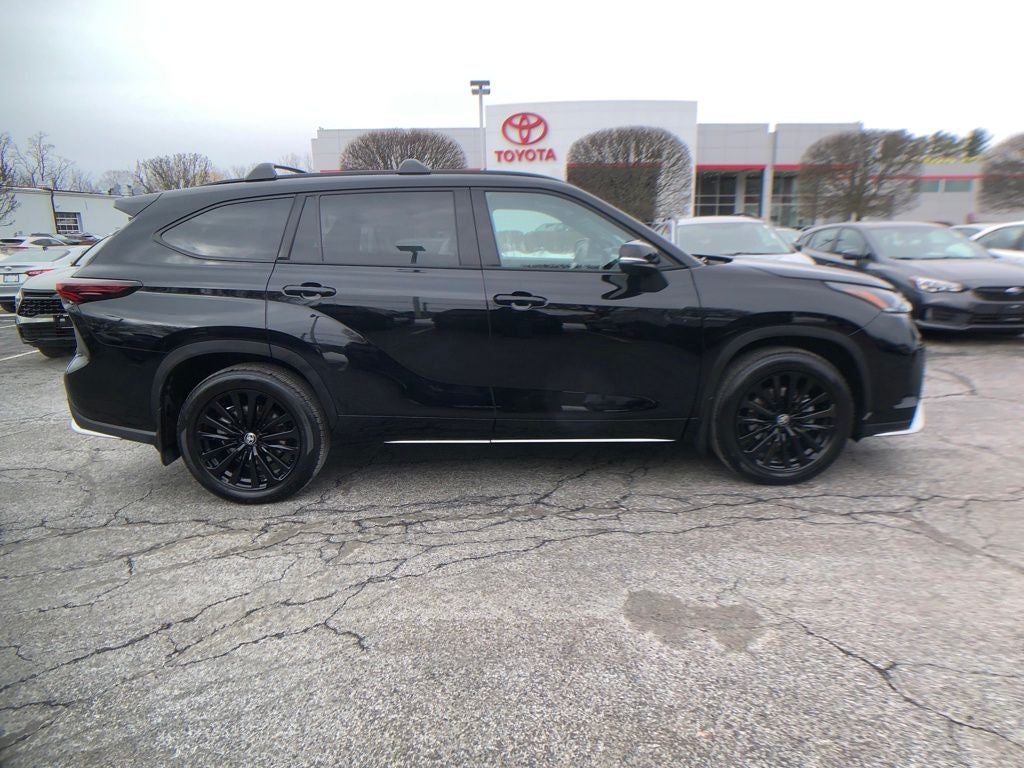 2025 Toyota Highlander XSE