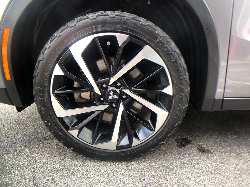 2022 Mitsubishi Outlander SE
