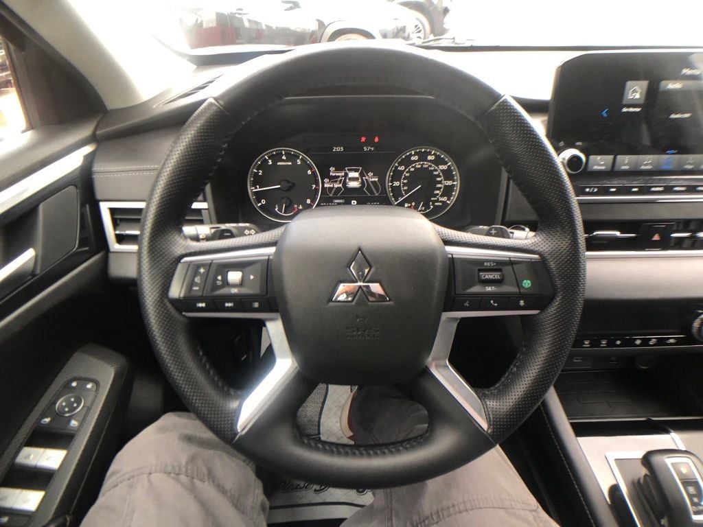 2022 Mitsubishi Outlander SE