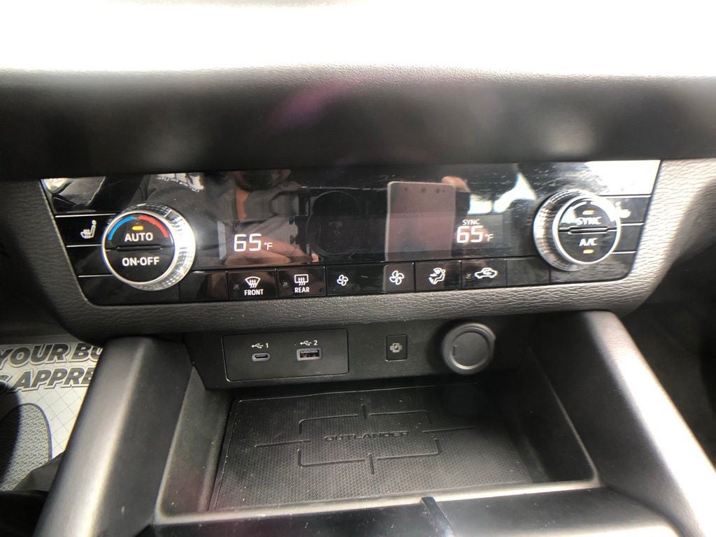 2022 Mitsubishi Outlander SE