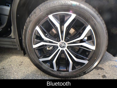 2025 Toyota Crown Signia XLE