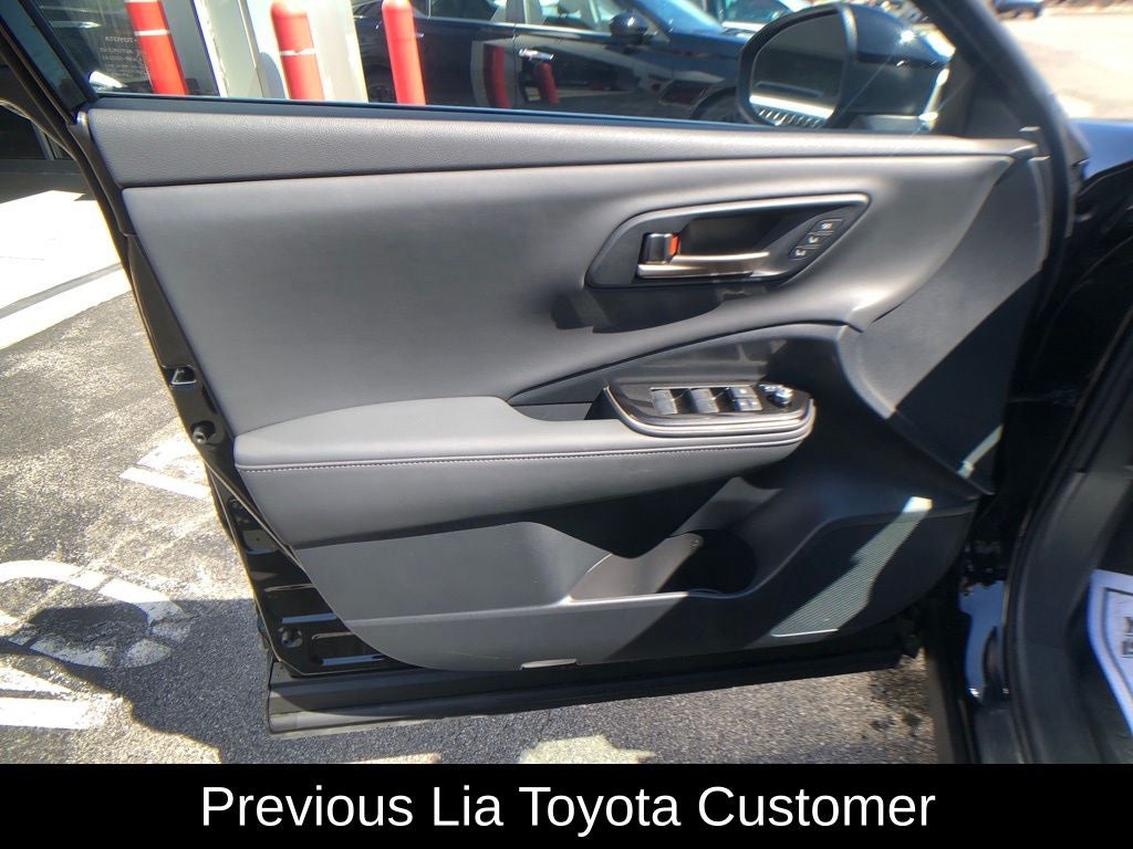 2025 Toyota Crown Signia XLE