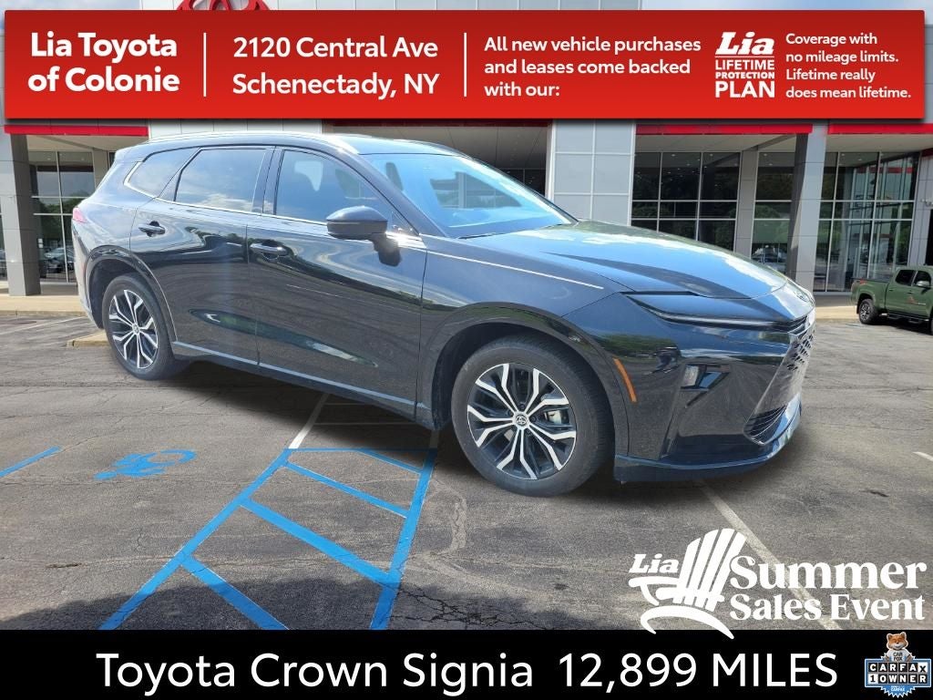 2025 Toyota Crown Signia XLE