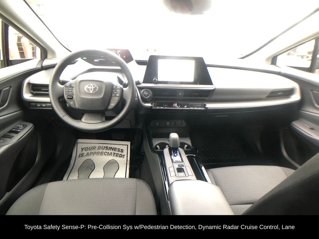 2025 Toyota Prius LE