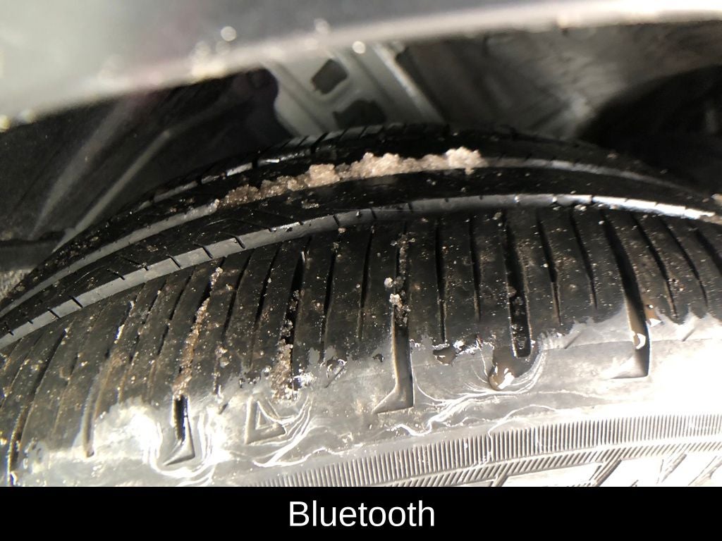 2025 Toyota Prius Plug-In Hybrid SE