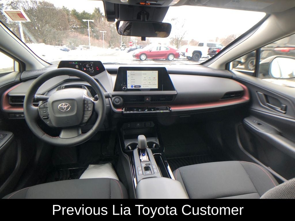 2025 Toyota Prius Plug-In Hybrid SE