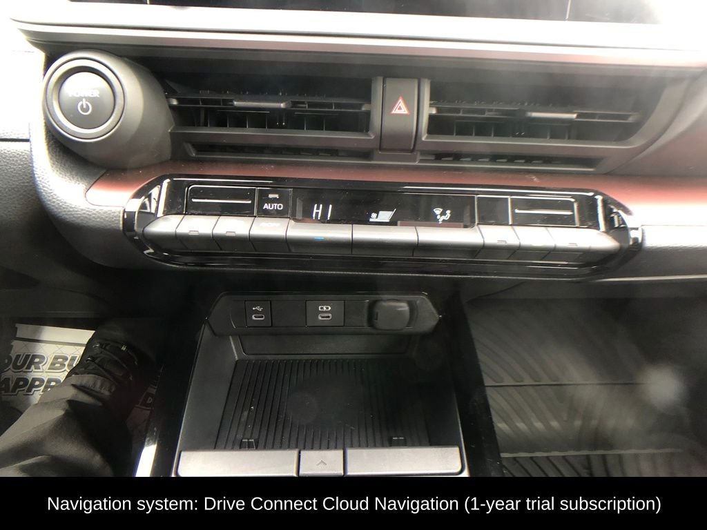 2025 Toyota Prius Plug-In Hybrid SE