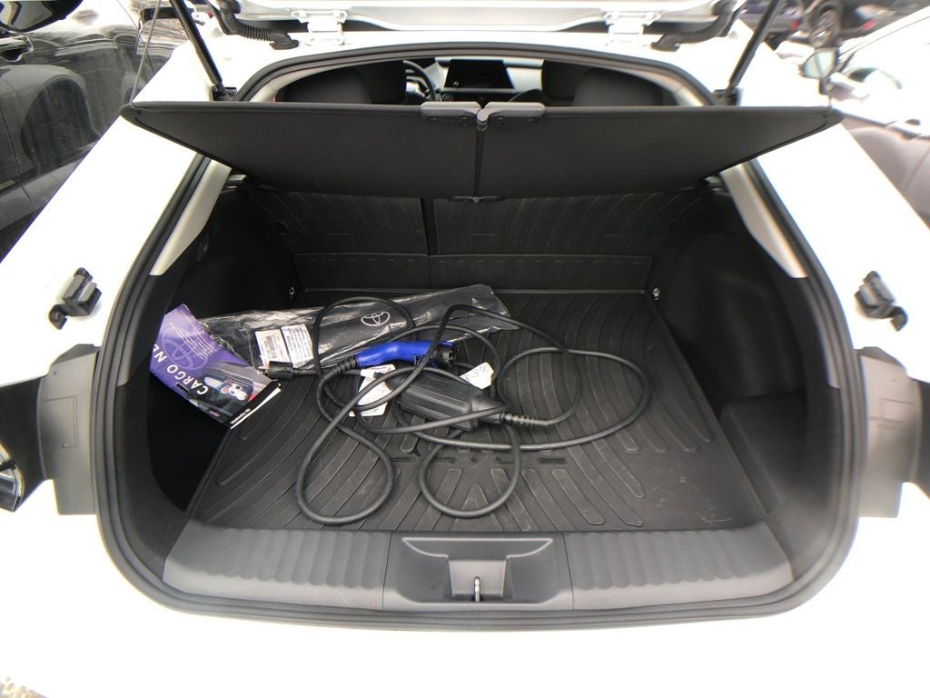 2025 Toyota Prius Plug-In Hybrid SE