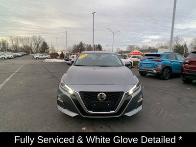 2022 Nissan Altima 2.5 SV