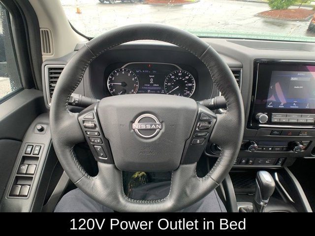 2023 Nissan Frontier SV