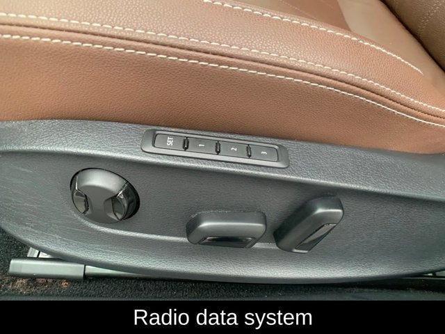 2022 Volkswagen Passat 2.0T Limited Edition