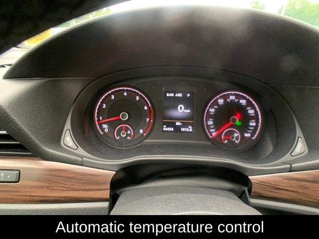2022 Volkswagen Passat 2.0T Limited Edition