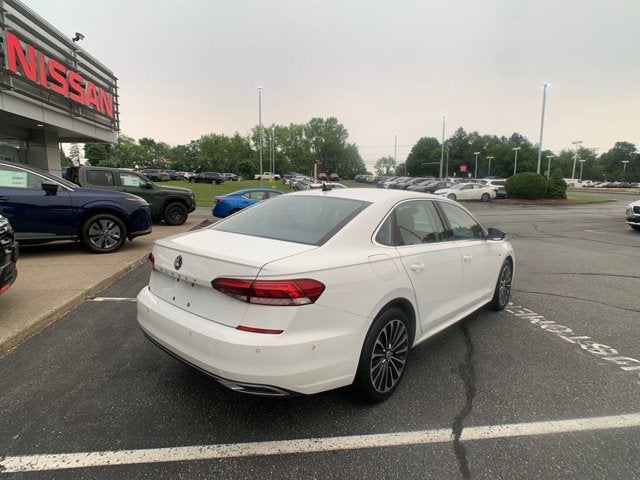 2022 Volkswagen Passat 2.0T Limited Edition