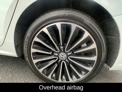 2022 Volkswagen Passat 2.0T Limited Edition