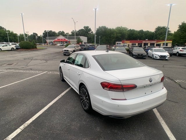 2022 Volkswagen Passat 2.0T Limited Edition