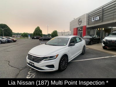 2022 Volkswagen Passat 2.0T Limited Edition