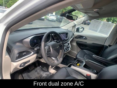 2023 Chrysler Pacifica Hybrid Touring L