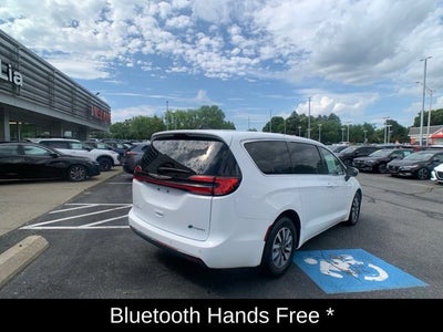 2023 Chrysler Pacifica Hybrid Touring L