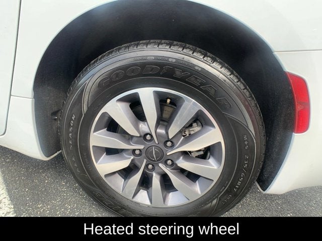 2023 Chrysler Pacifica Hybrid Touring L