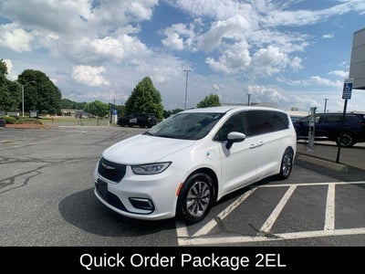 2023 Chrysler Pacifica Hybrid Touring L