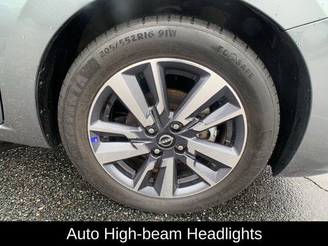 2023 Nissan Versa SV