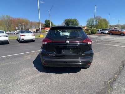 2024 Nissan Kicks SR