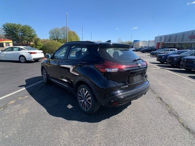 2024 Nissan Kicks SR