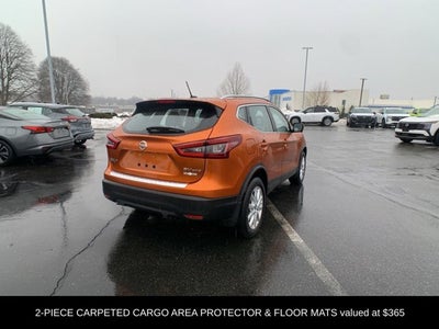 2022 Nissan Rogue Sport SV