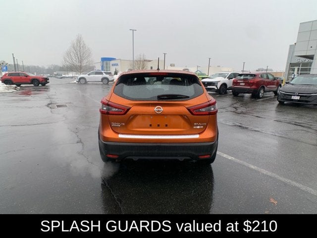 2022 Nissan Rogue Sport SV