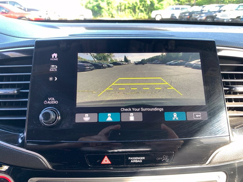 2021 Honda Pilot Touring 8 Passenger